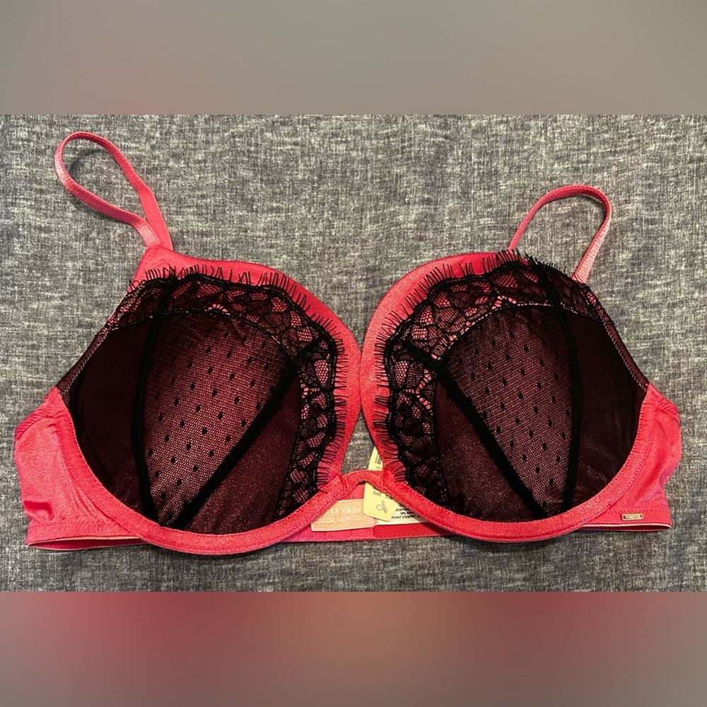 Victoria’s Secret Very Sexy bra. Hot pink with black lace accents. Size 36C.